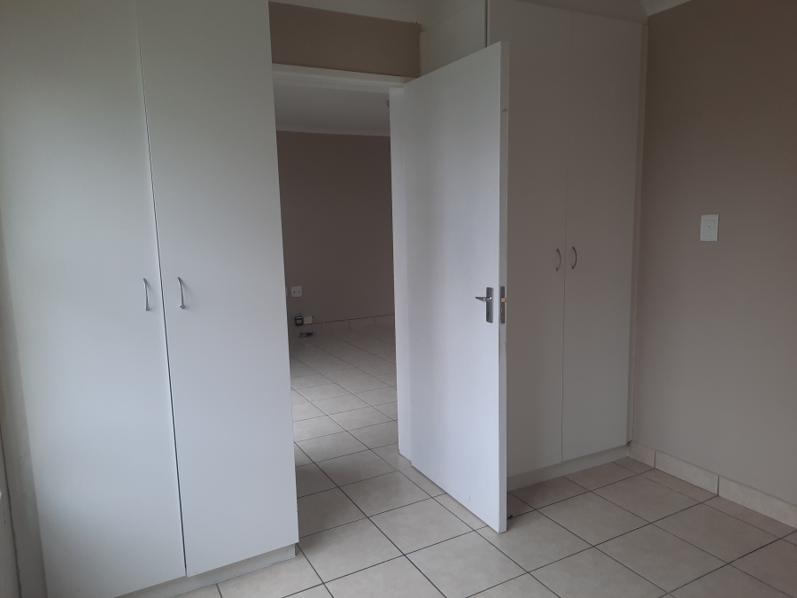 To Let 2 Bedroom Property for Rent in Burgundy Estate Western Cape